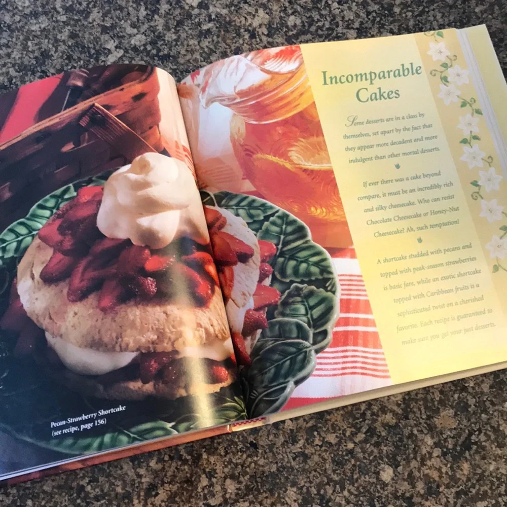 Better Homes and Gardens Complete Book of Baking